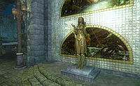 Antonia statue.jpg